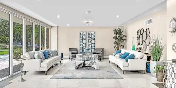 1150 W Hillsboro Mile