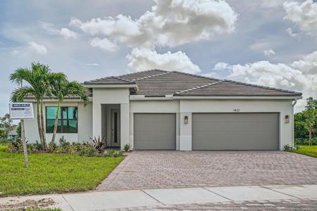1420 SW Lago Circle