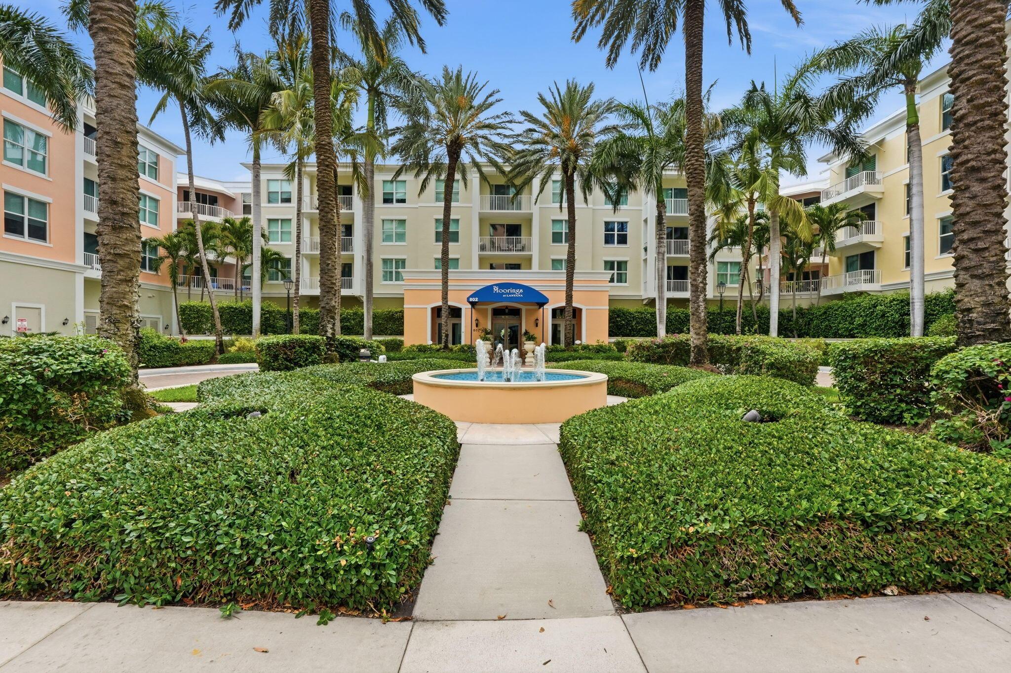 Image 3: 27-web-or-mls-802_W_Windward_Way_Unit_30