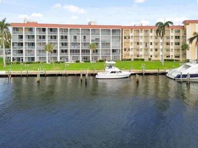 100 Paradise Harbour Boulevard