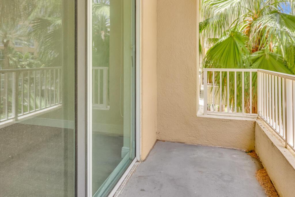Image 3: Private Balcony