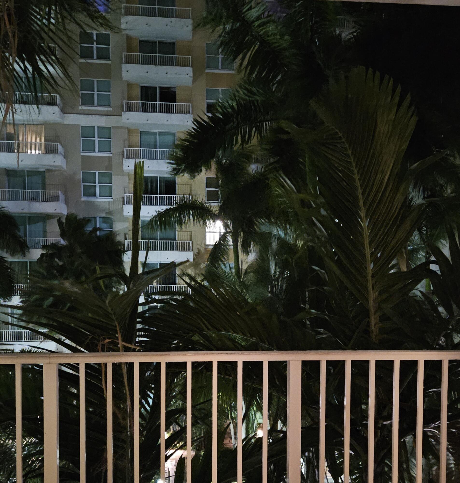 Image 4: Balcony @ night