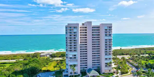 5051 N Highway A1A
