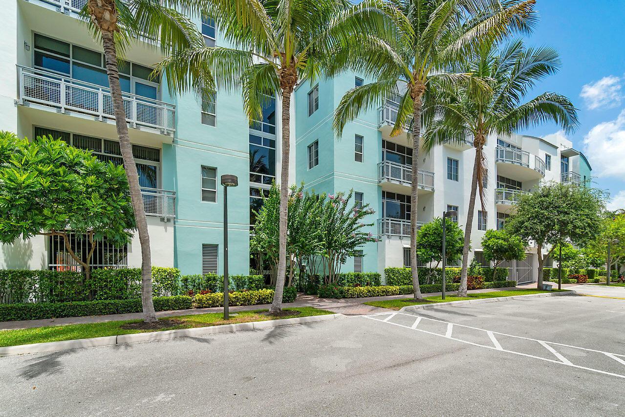 Image 3: 001-335SE6thAve-DelrayBeach-FL-small