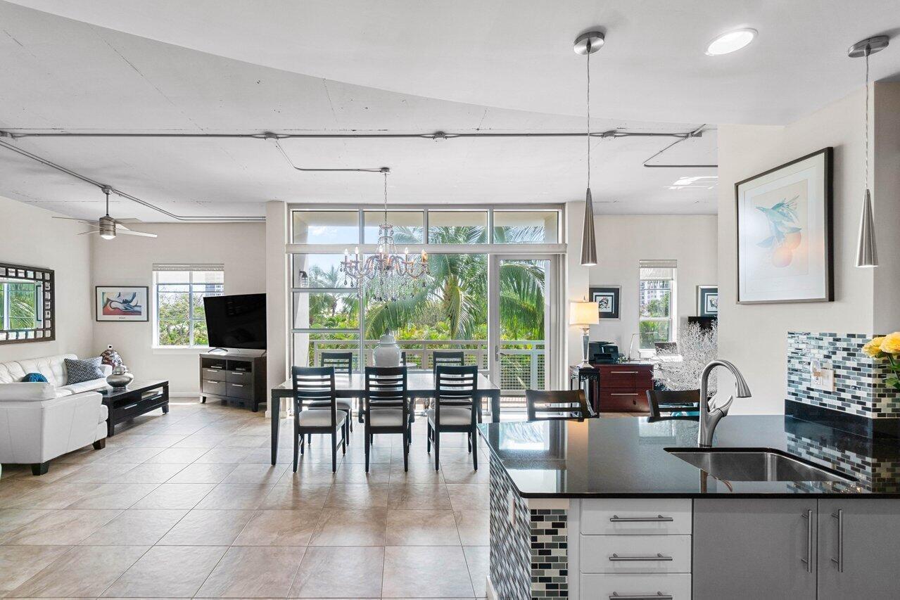 Image 4: 009-335Southeast6thAvenue-Unit304-Delray