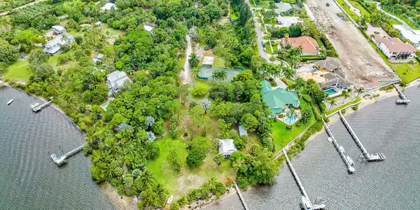 Image 4: 19370 Loxahatchee River Rd-2