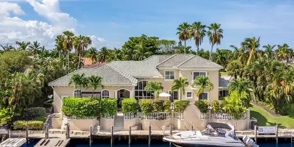 780 NE Orchid Bay Drive