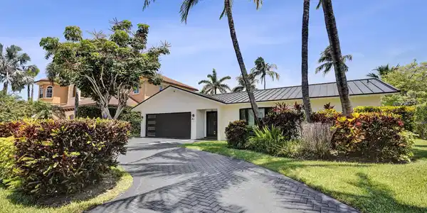 933 Banyan Drive