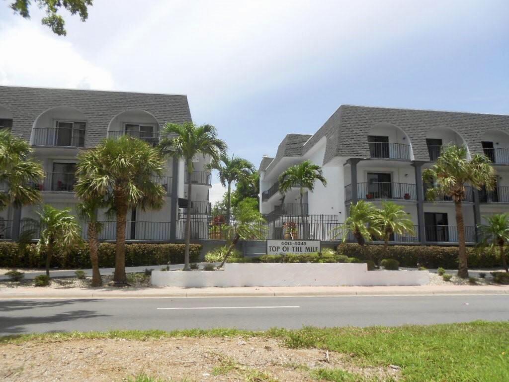 Image 2: Rear Building View