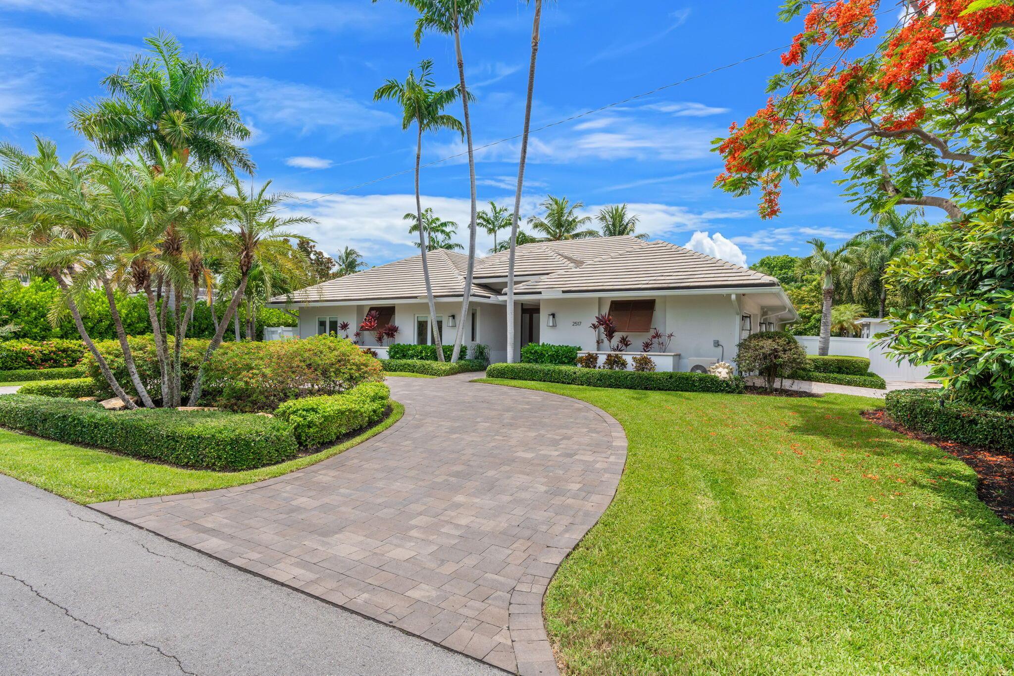 Image 3: 4-web-or-mls-2517 NE 13th St, Fort Laude