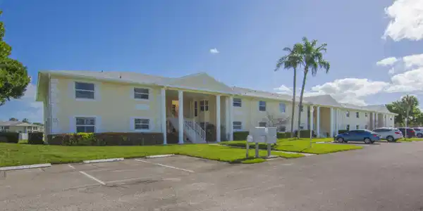 356 Grove Isle Circle