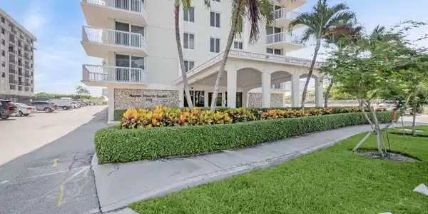 125 Ocean Avenue