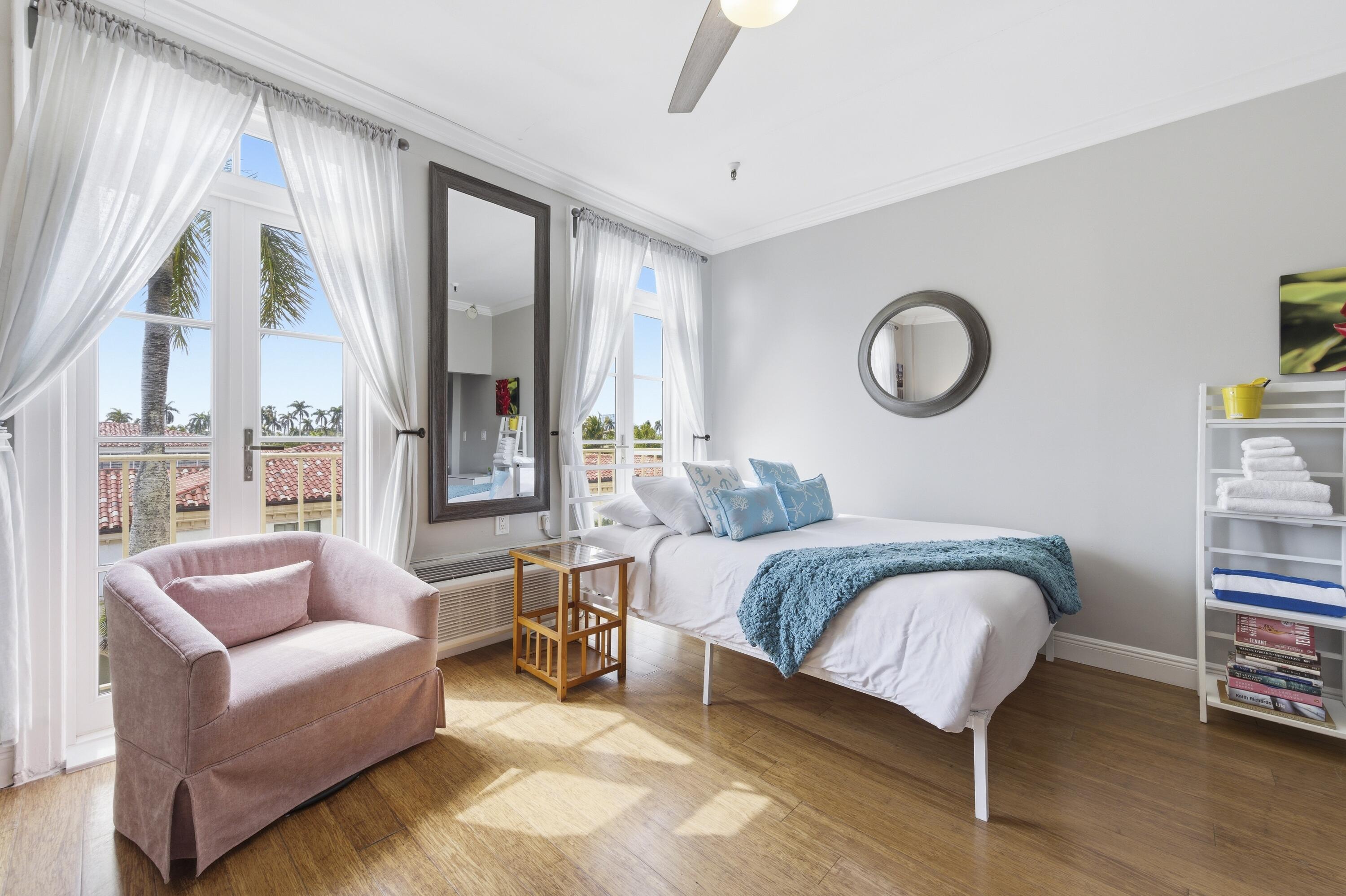 Image 3: Juliet Balcony Studio Suite