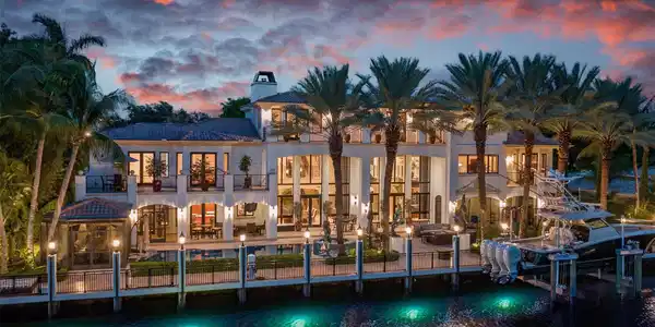 2328 Aqua Vista Blvd