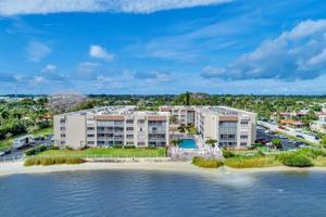 1516 S. Lakeside Drive