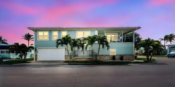 10751 S Ocean Dr
