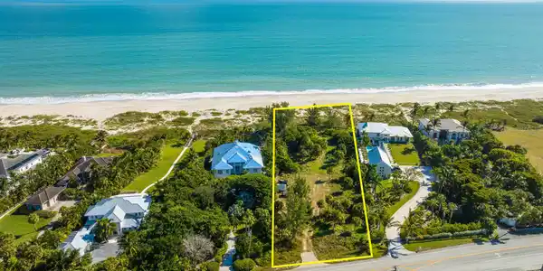6750 N Highway A1a