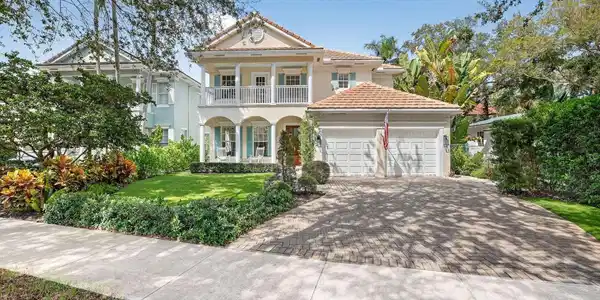 1115 SE 5th Court