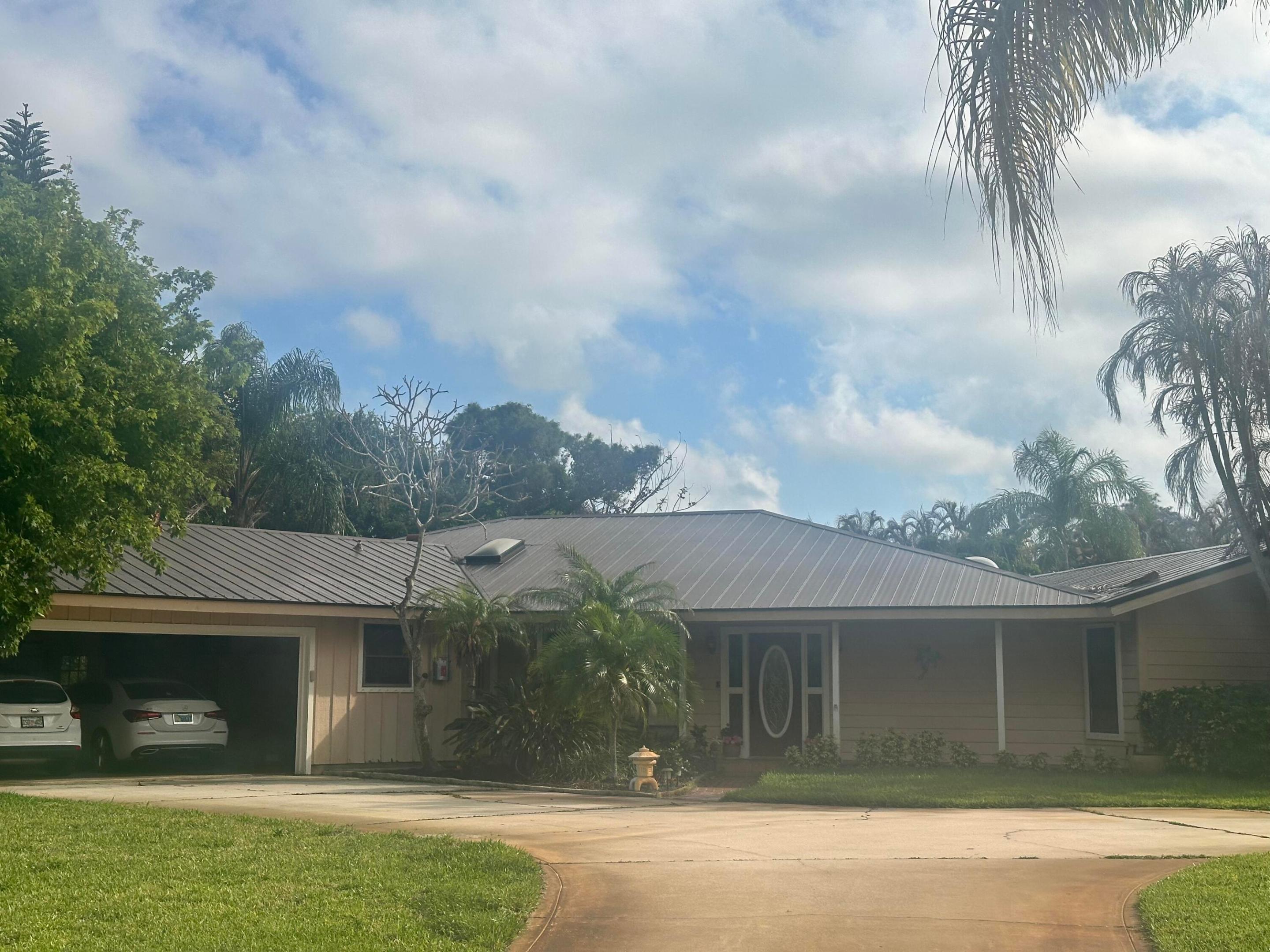 Image 2: 3 bedroom 2 bath 2 car garage
