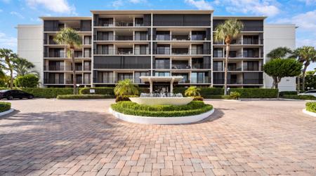 225 S Beach Road