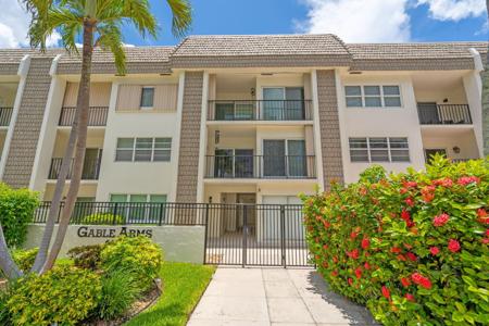 4143 N Ocean Boulevard