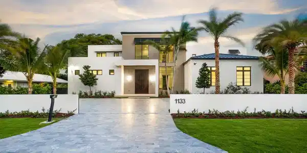 1133 Cocoanut Road
