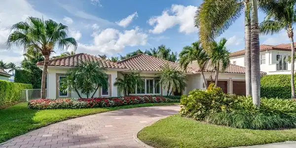 2221 Cherry Palm Road