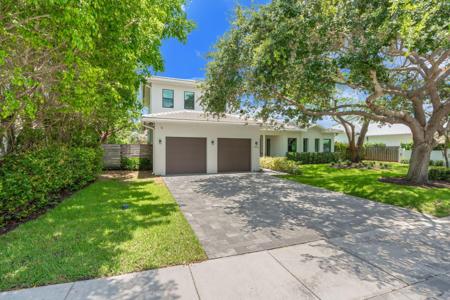 1716 Middle River Drive