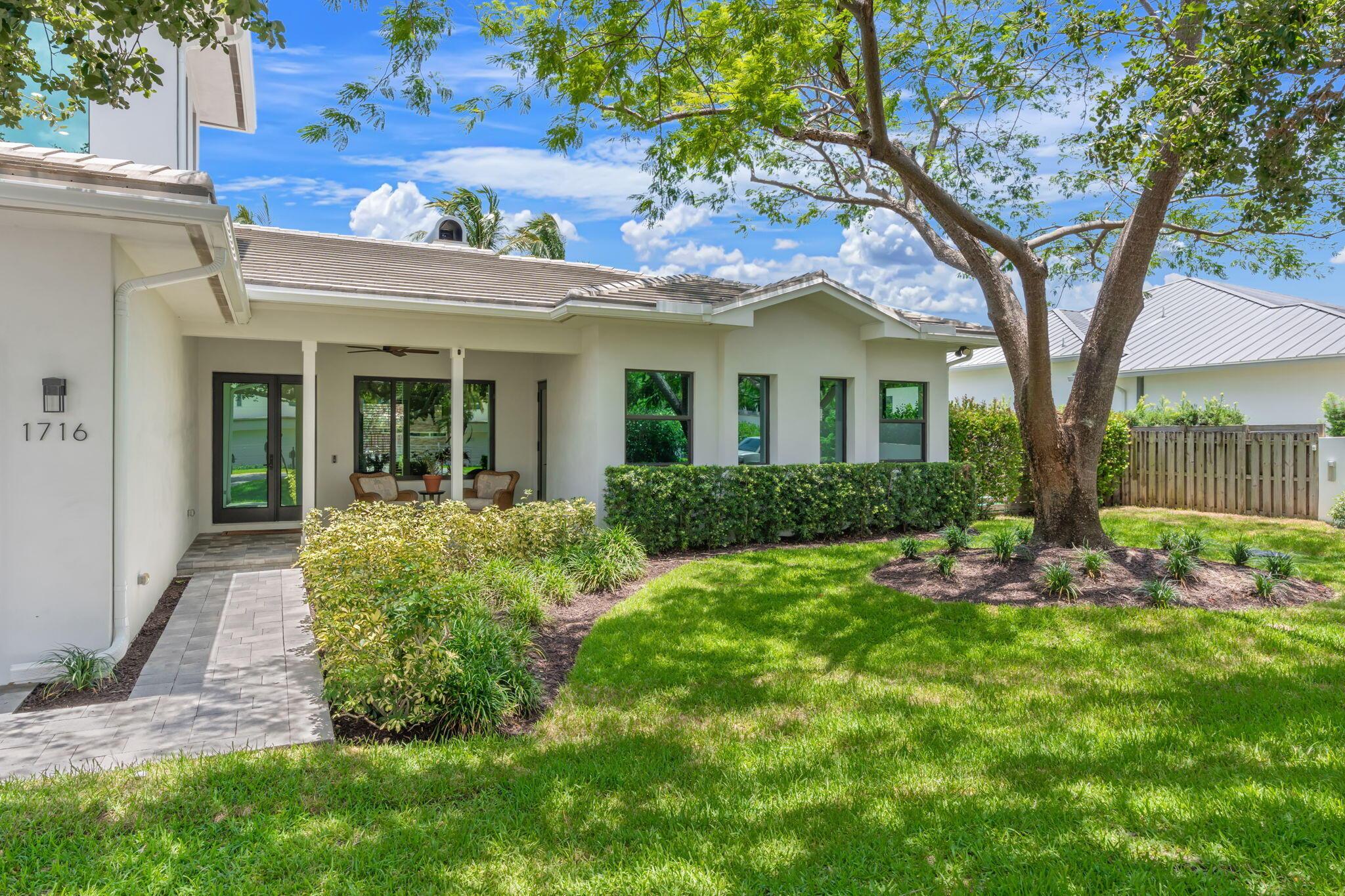 Image 3: 36-web-or-mls-1716 Middle River Dr, Fort