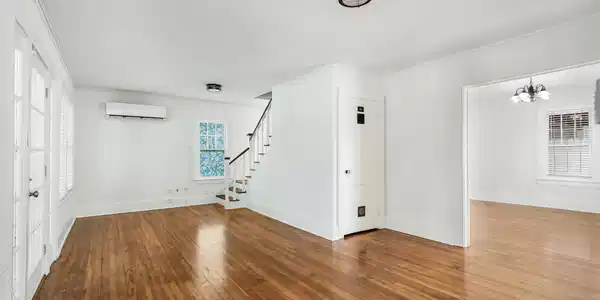 Image 4: Living & Dining