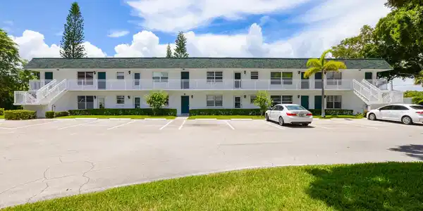 2800 Indian River Boulevard