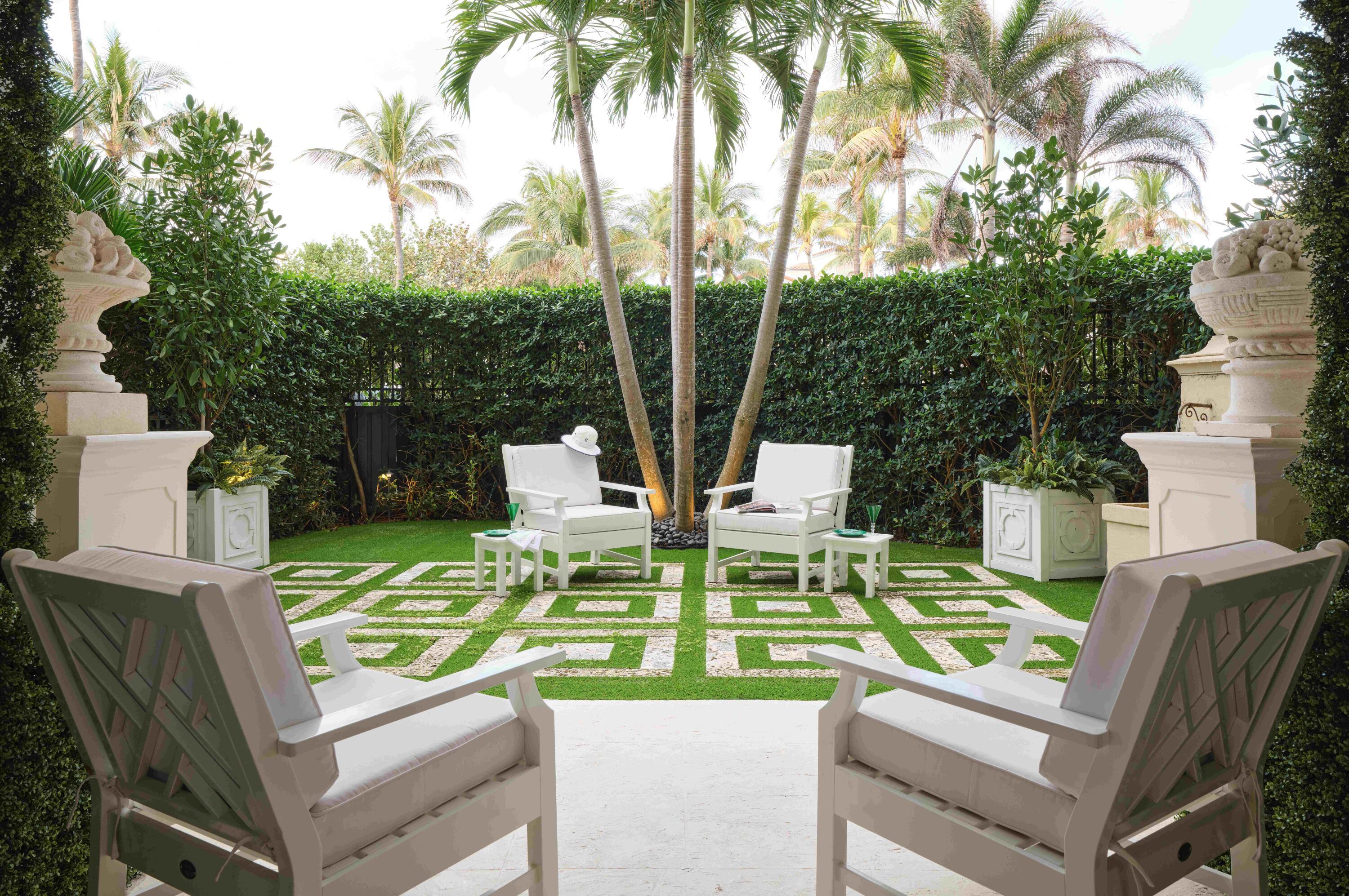 Image 2: Drake Steele_Palm Beach 048