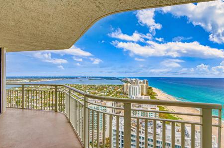 3000 N Ocean Drive