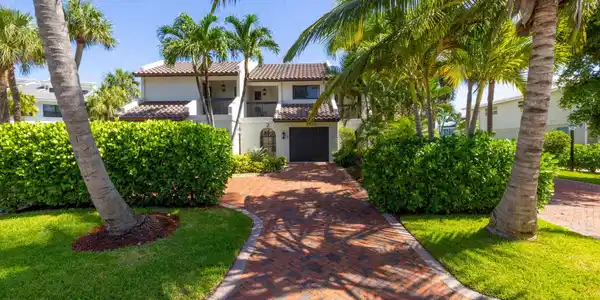 1015 Bel Air Drive