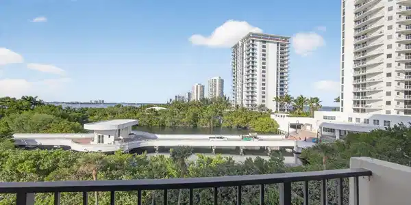 4200 N Ocean Drive