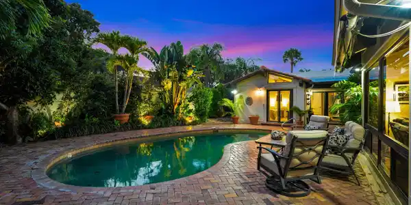 Image 4: Enchanting Evening Views