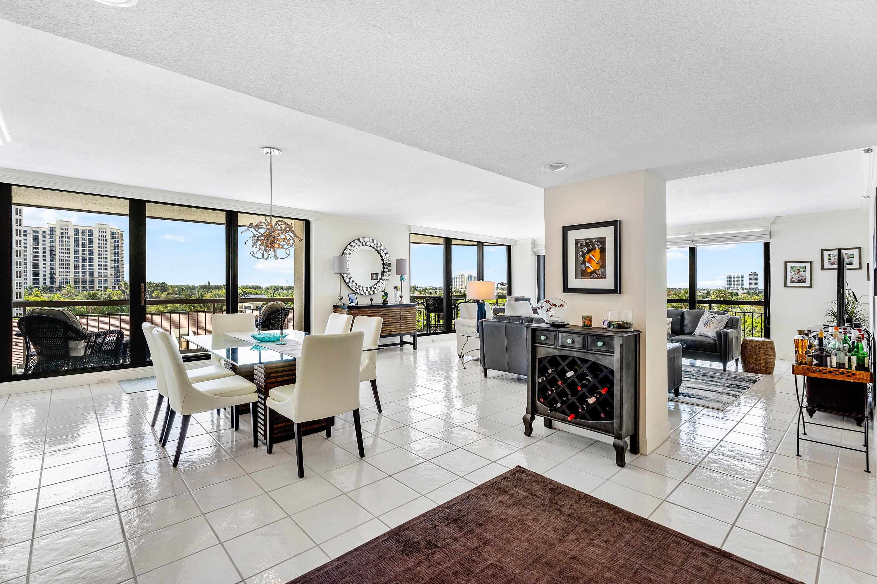 Image 2: 003-4100NorthOceanDrive-504-RivieraBeach
