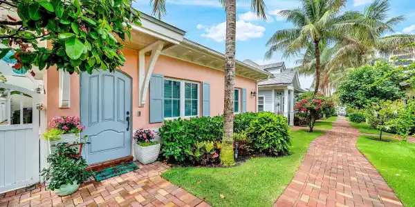 2225 S Ocean Boulevard
