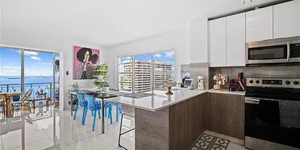 11111 Biscayne Blvd