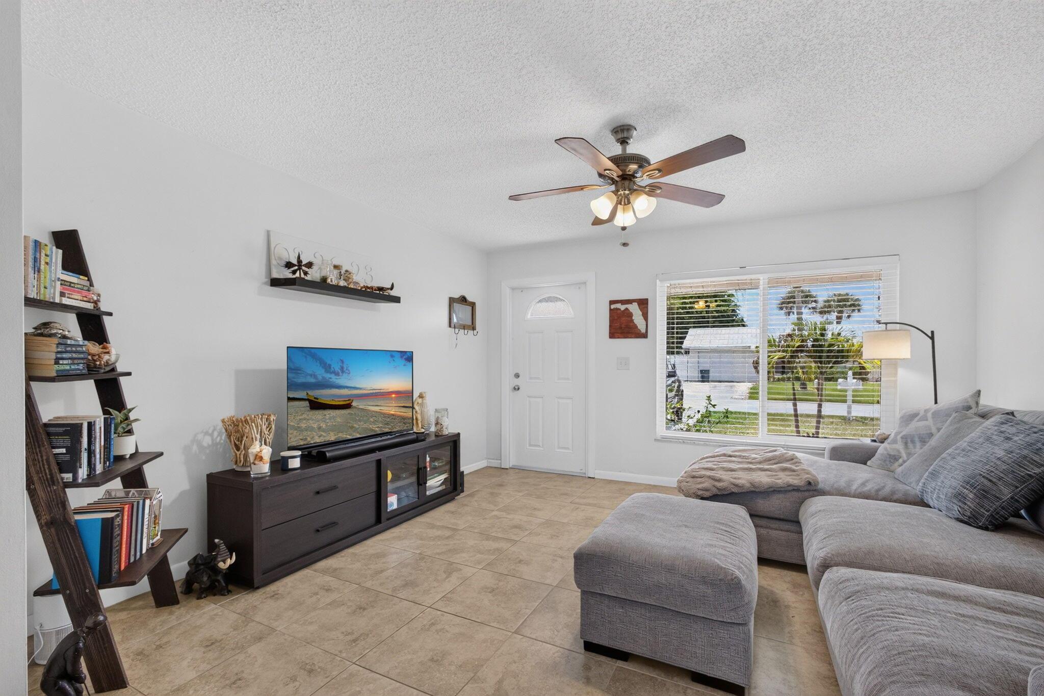 Image 3: 5-web-or-mls-5D1A3156