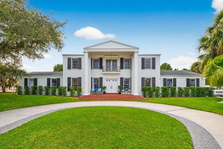 3333 S Indian River Drive