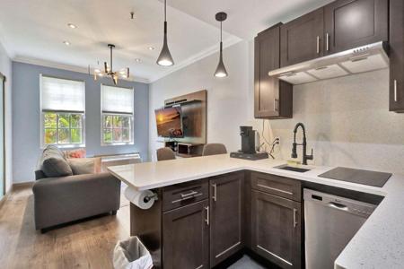 235 E Sunrise Avenue
