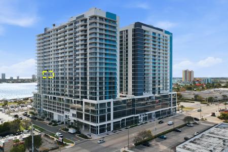 220 Lake Shore Drive