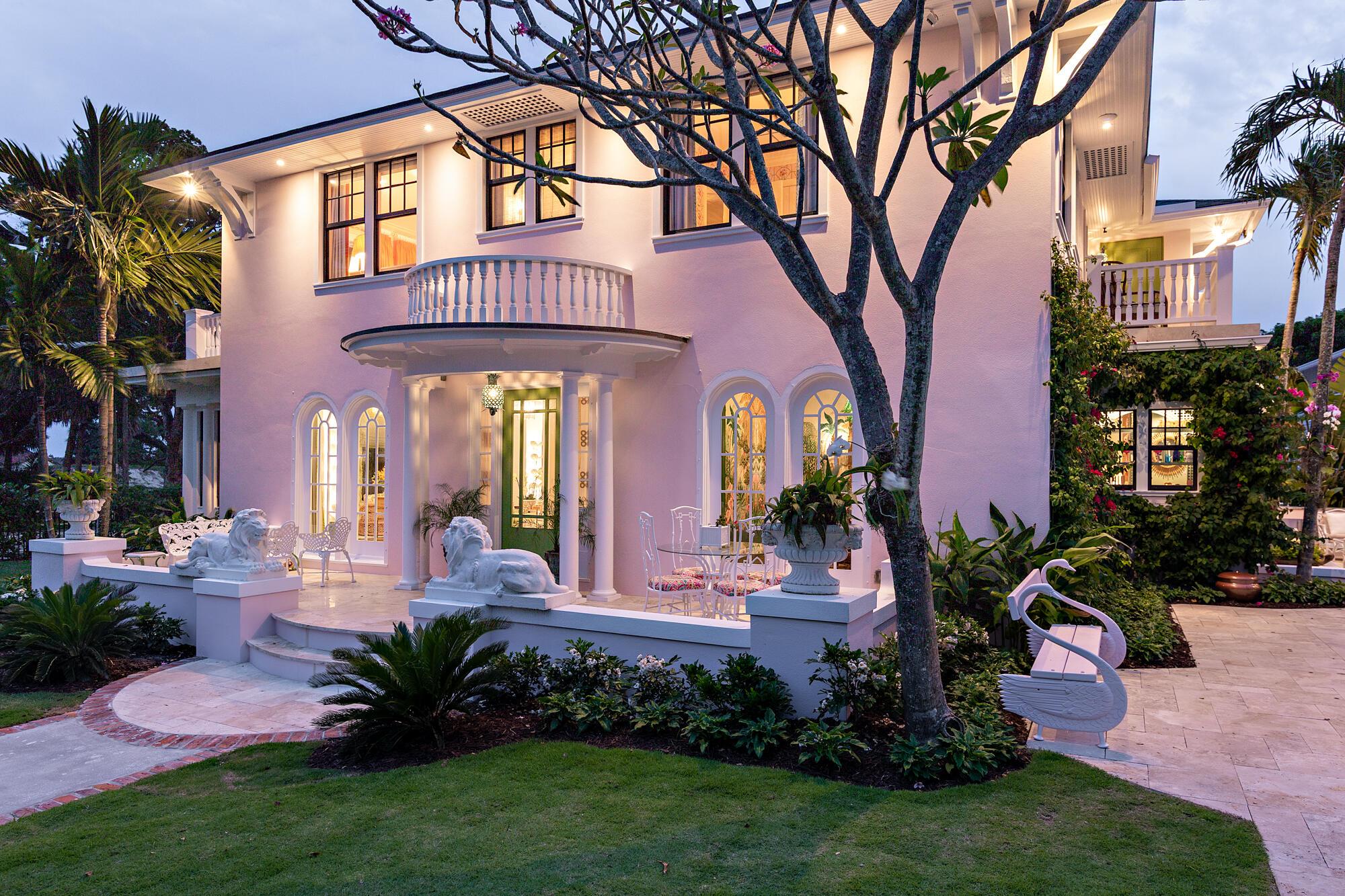 Image 4: Twilight Exterior