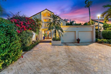 105 Albacore Lane