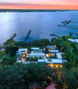 1924 NW Shore Terrace