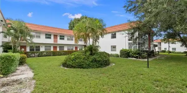 2600 SE Ocean Boulevard