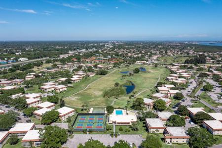 61 Woodland Dr unit 201