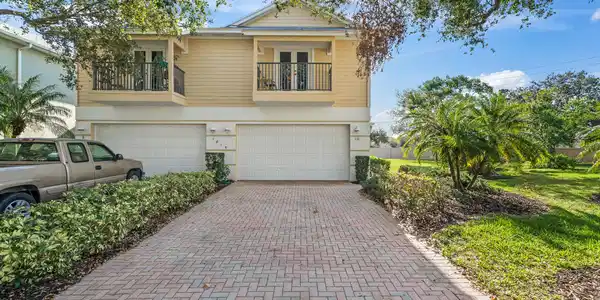 1815 Bridgepointe Circle