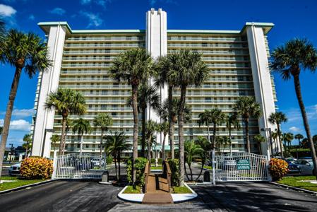 9900 S Ocean Drive